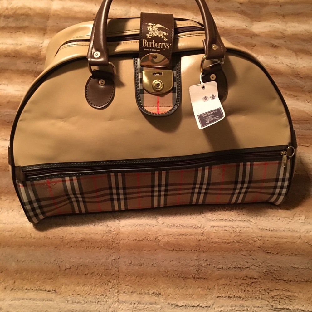 Burberry overnight bag